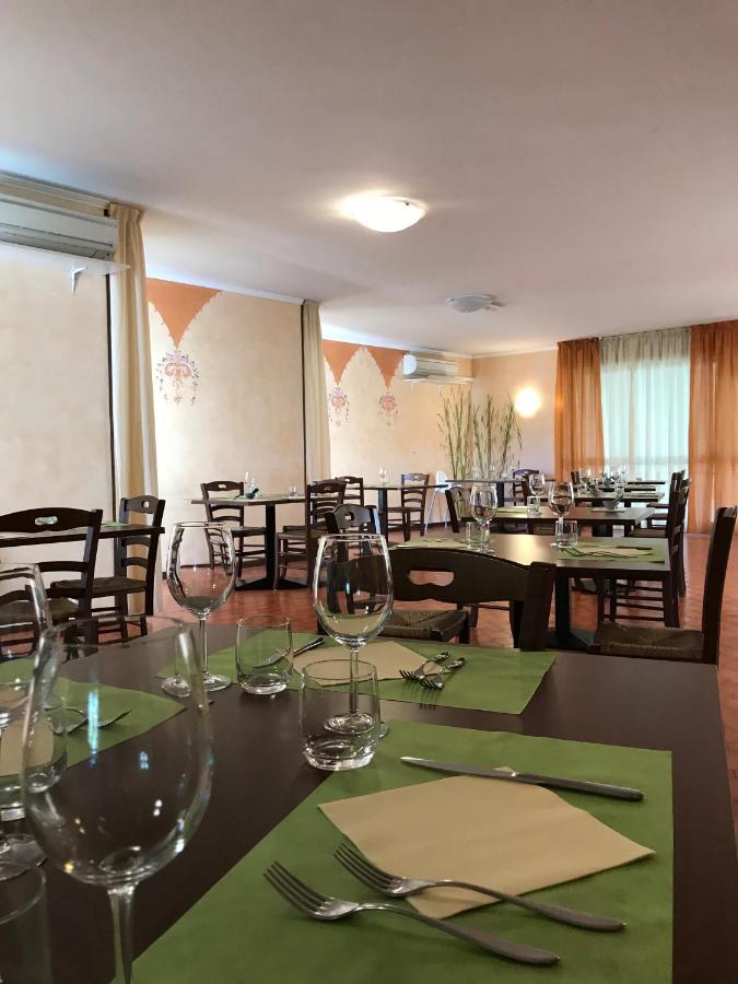 توسكولانو ماديرنو Albergo Villa Angela المظهر الخارجي الصورة