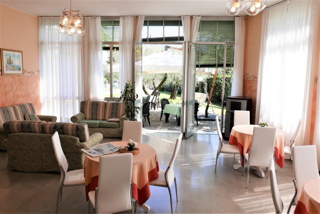 توسكولانو ماديرنو Albergo Villa Angela المظهر الخارجي الصورة